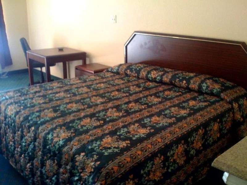Residents Suites Liberty image