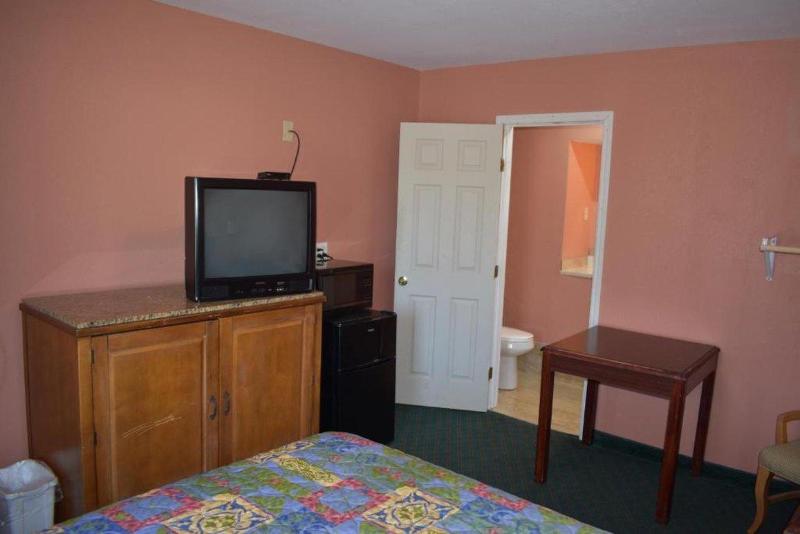 Residents Suites Liberty image