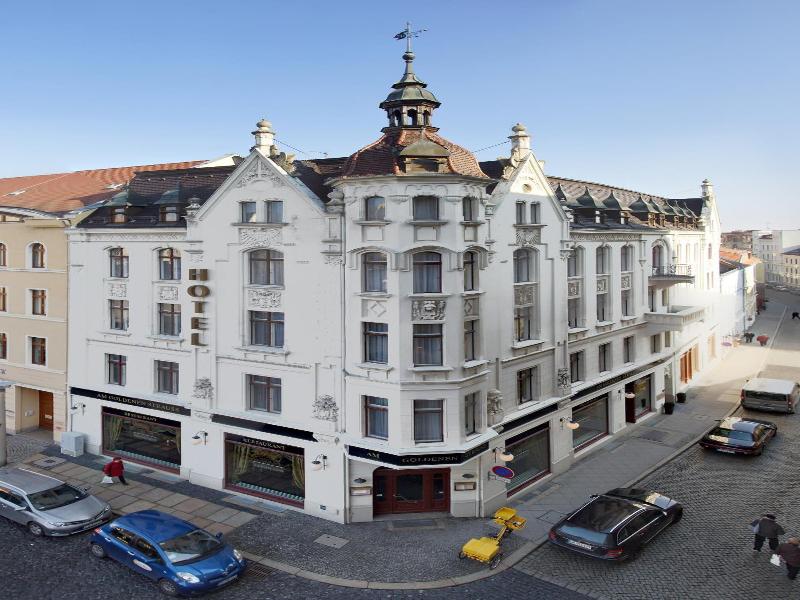 Akzent Am Goldenen Strauss image
