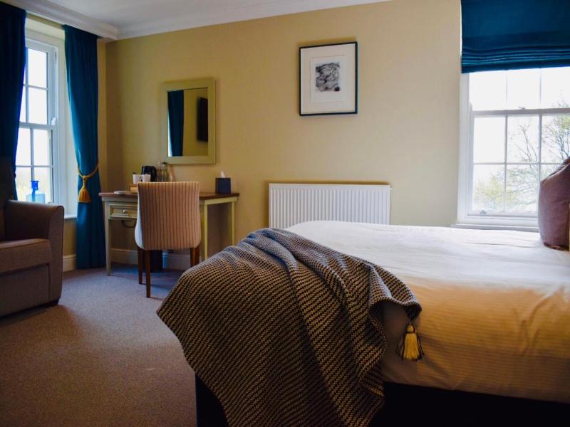 Devonport Hotel image