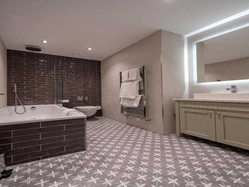 Devonport Hotel image