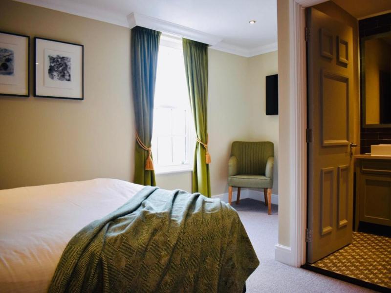 Devonport Hotel image