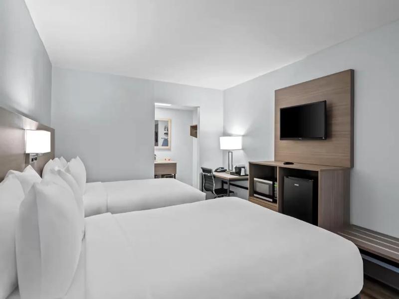 Econo Lodge Daytona Beach - Speedway image