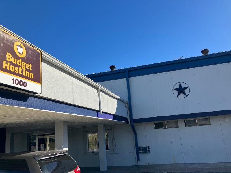 Budget Host Inn Arlington image