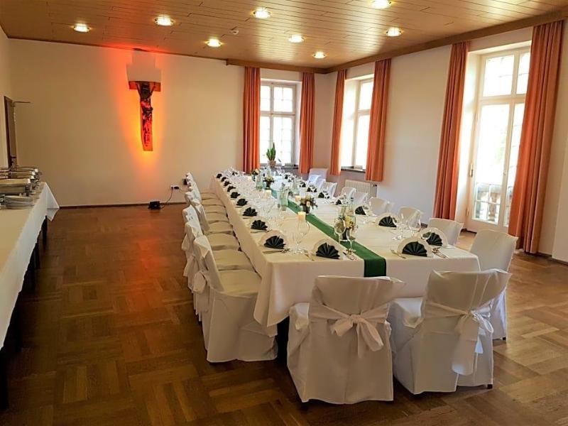 Kloster Langwaden image