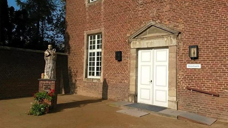 Kloster Langwaden image