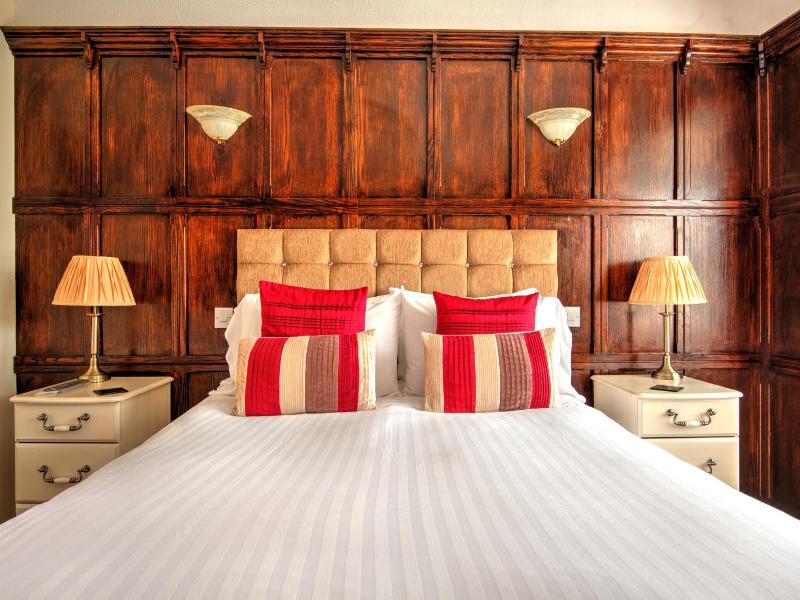 Potters Mooring Guest House image