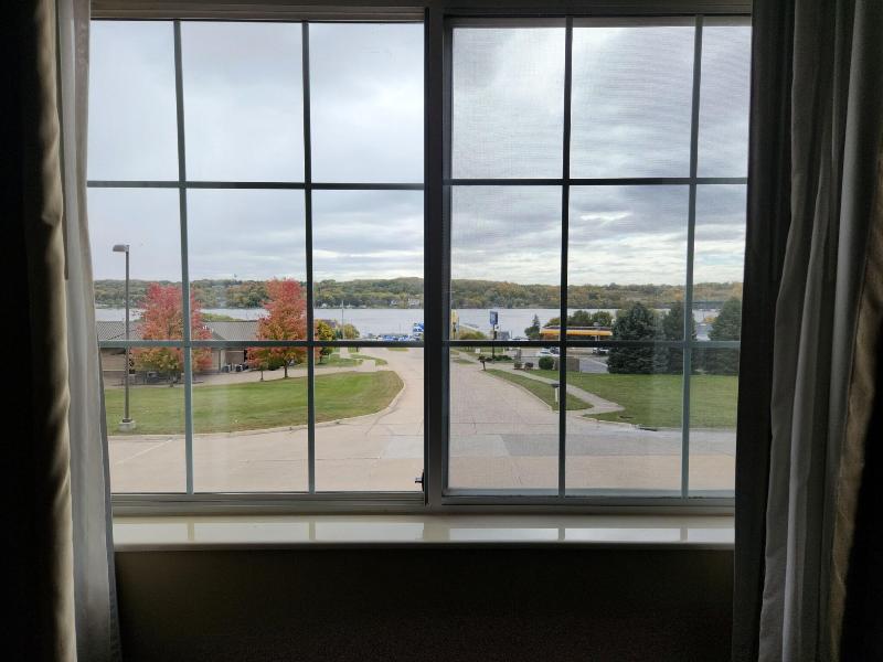Comfort Inn & Suites Riverview image