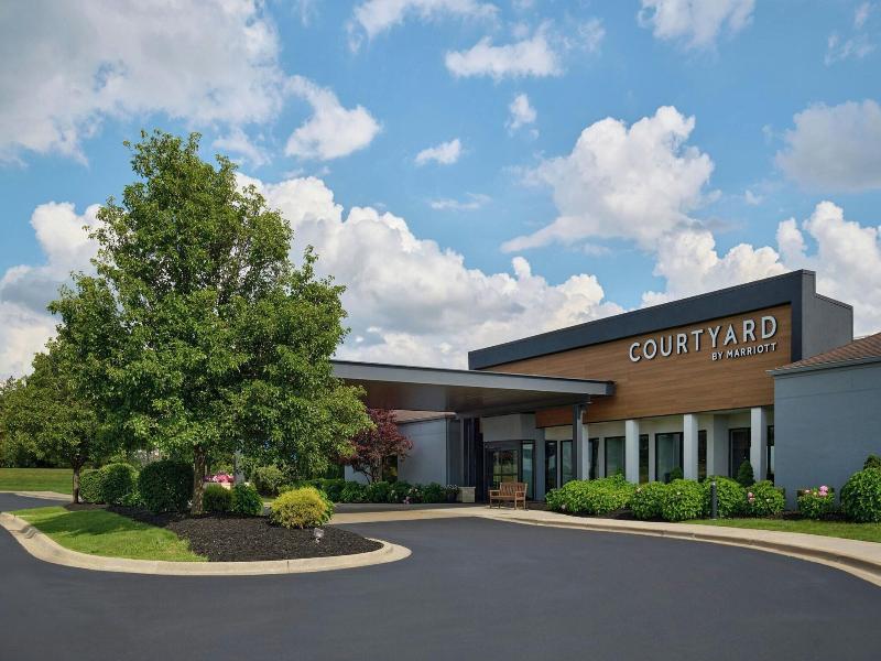 Courtyard Detroit Southfield image
