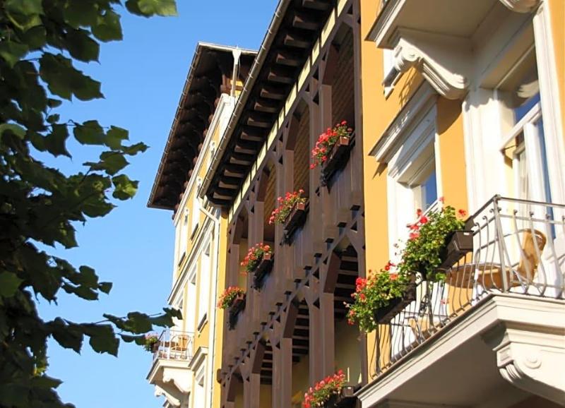 Lindenhof image