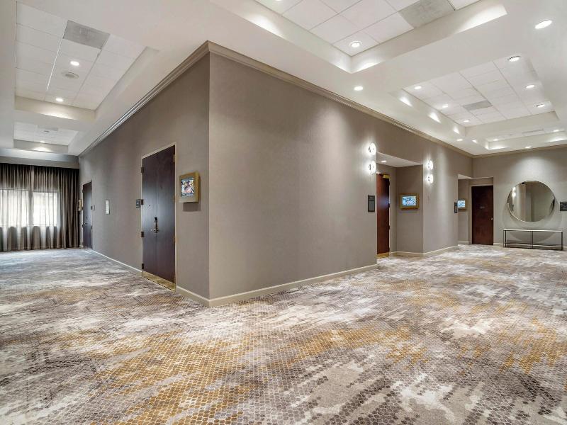 Sheraton Suites Wilmington image