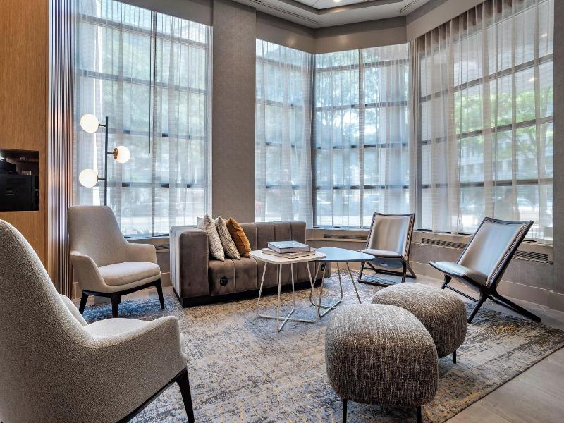 Sheraton Suites Wilmington image