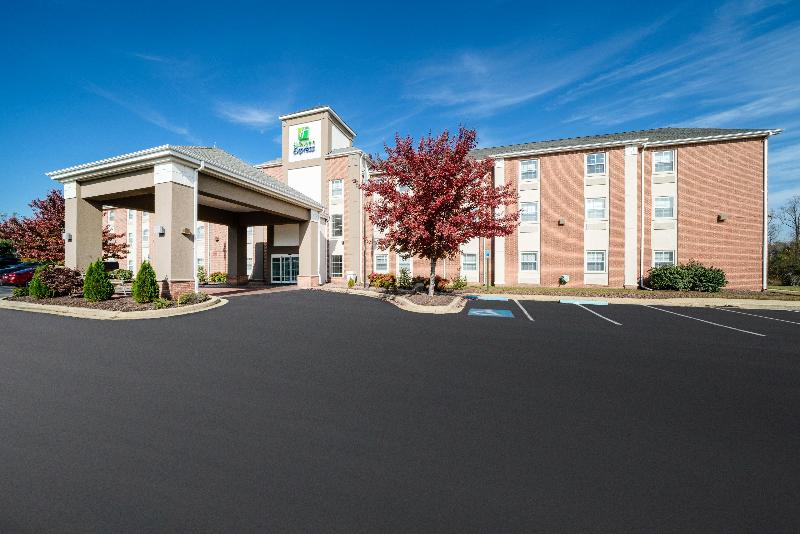 Holiday Inn Express Prince Frederick