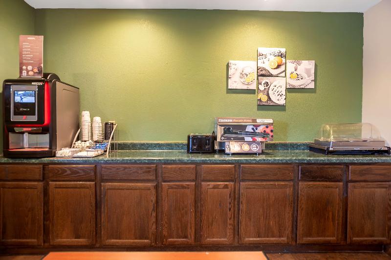 SureStay Plus Hotel by Best Western Bettendorf image