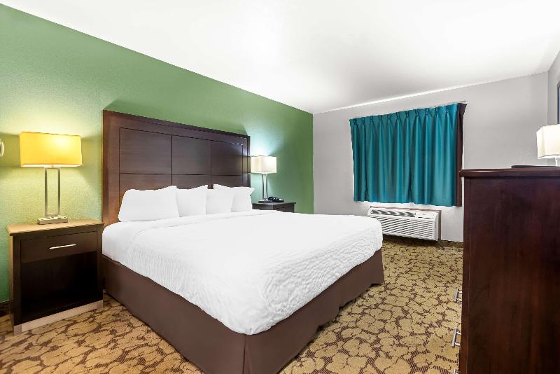 SureStay Plus Hotel by Best Western Bettendorf image