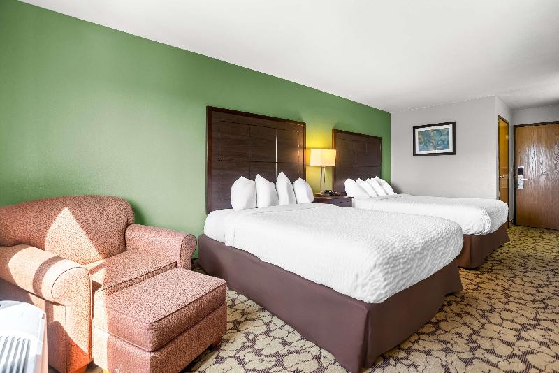 SureStay Plus Hotel by Best Western Bettendorf image