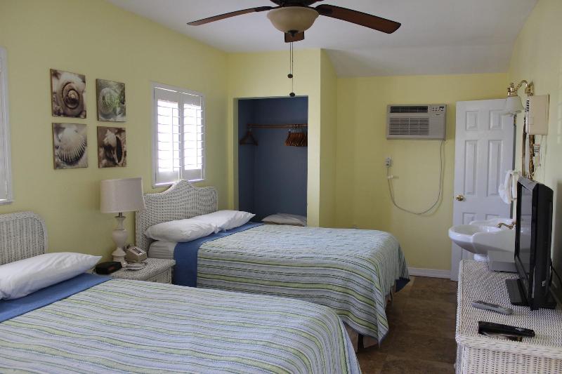 Daytona Shoreline All-Suites Inn — photo 135