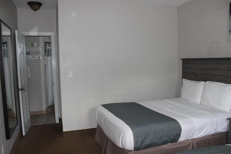 Daytona Shoreline All-Suites Inn — photo 131