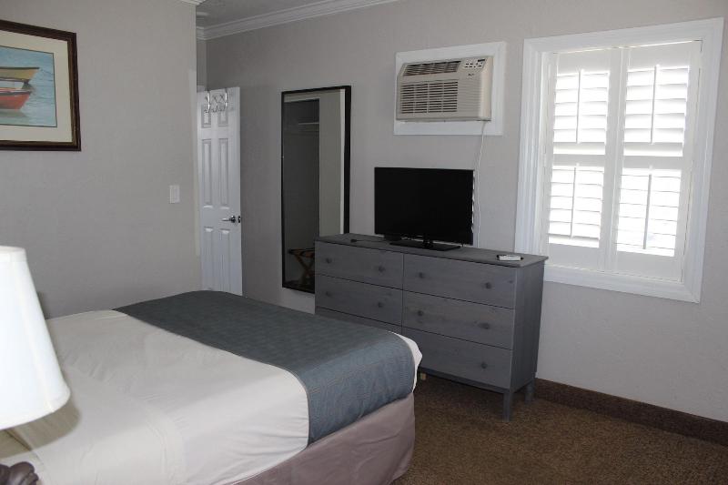 Daytona Shoreline All-Suites Inn — photo 93