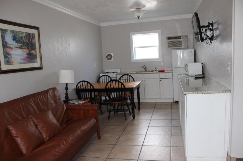 Daytona Shoreline All-Suites Inn — photo 164