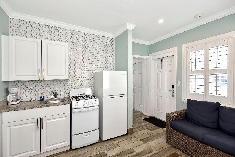 Daytona Shoreline All-Suites Inn — photo 169