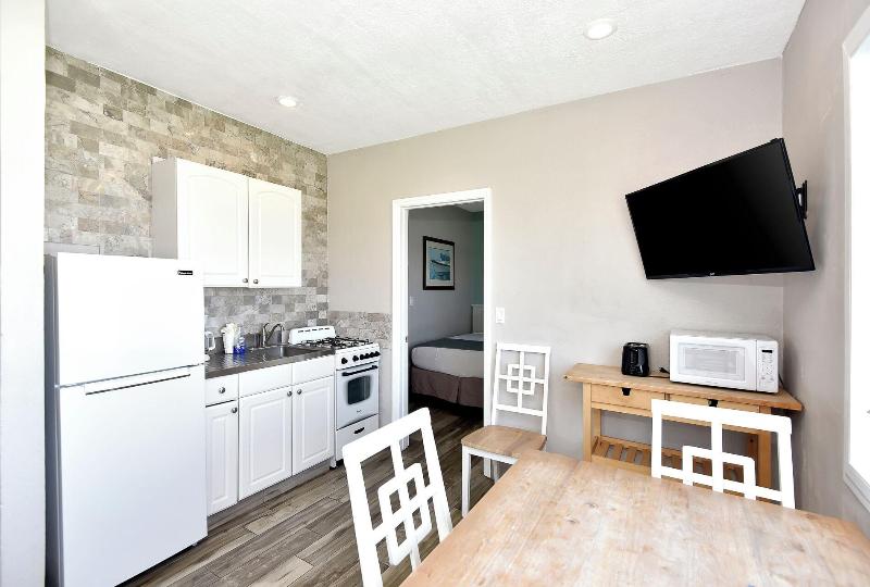 Daytona Shoreline All-Suites Inn — photo 171