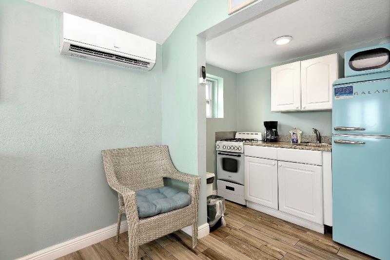 Daytona Shoreline All-Suites Inn — photo 176