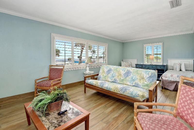 Daytona Shoreline All-Suites Inn — photo 148