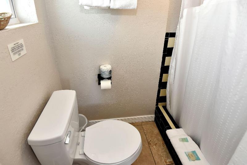 Daytona Shoreline All-Suites Inn — photo 153