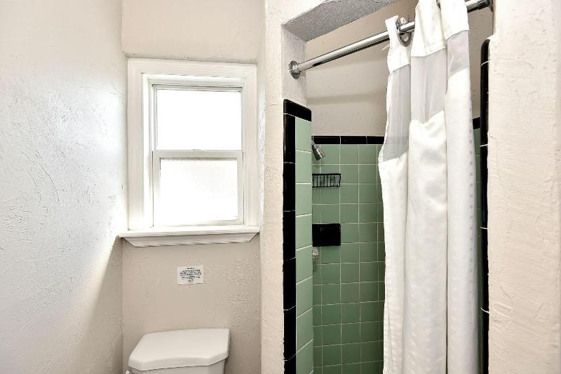 Daytona Shoreline All-Suites Inn — photo 91