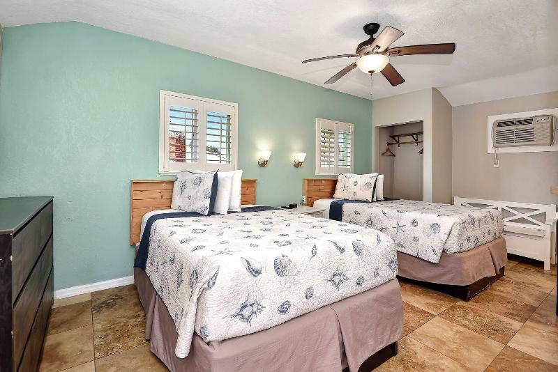 Daytona Shoreline All-Suites Inn — photo 105