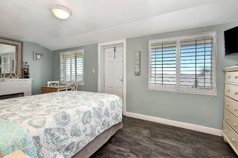 Daytona Shoreline All-Suites Inn — photo 30