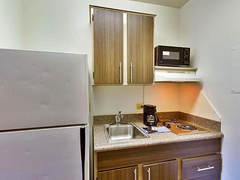 Studio 6 Dallas Garland/ Northeast image