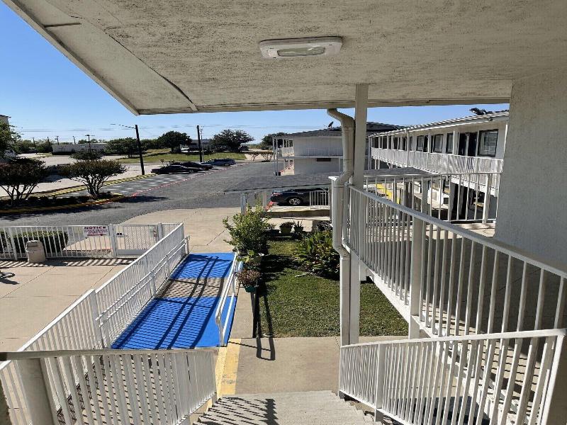 Motel 6 Denton - UNT image