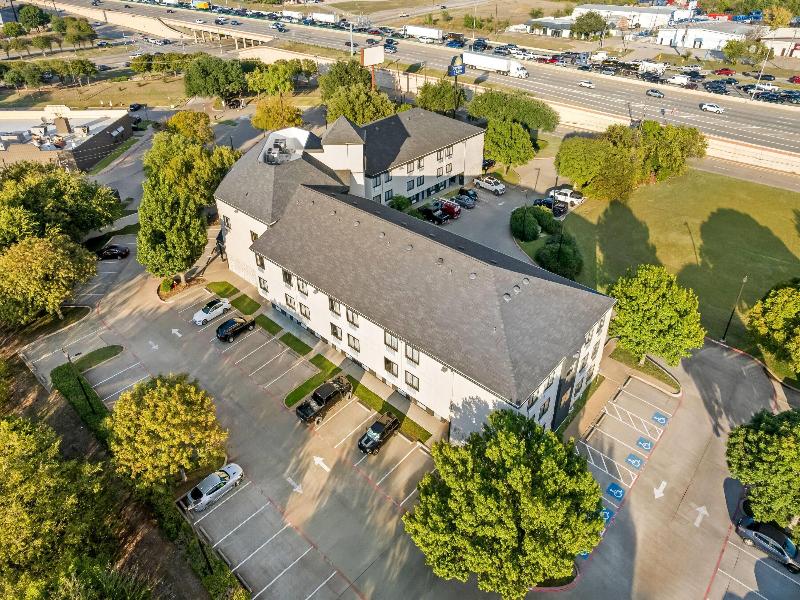 Days Inn & Suites by Wyndham DeSoto image