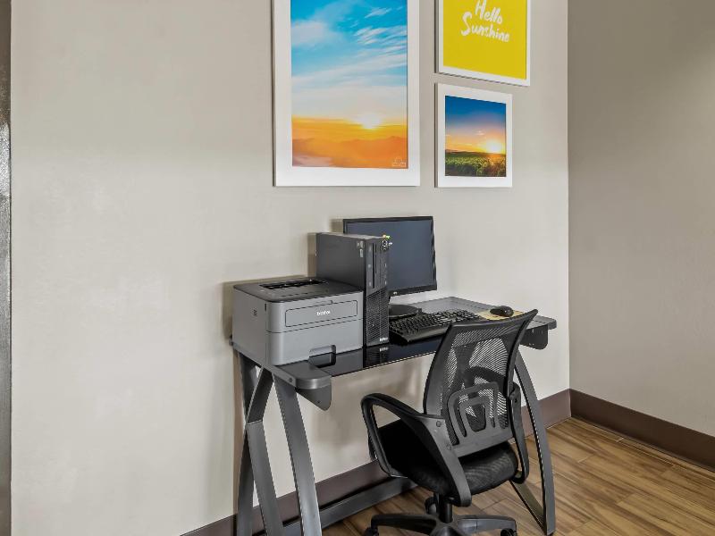 Days Inn & Suites by Wyndham DeSoto image