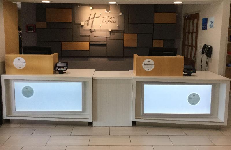 Holiday Inn Express Easton image