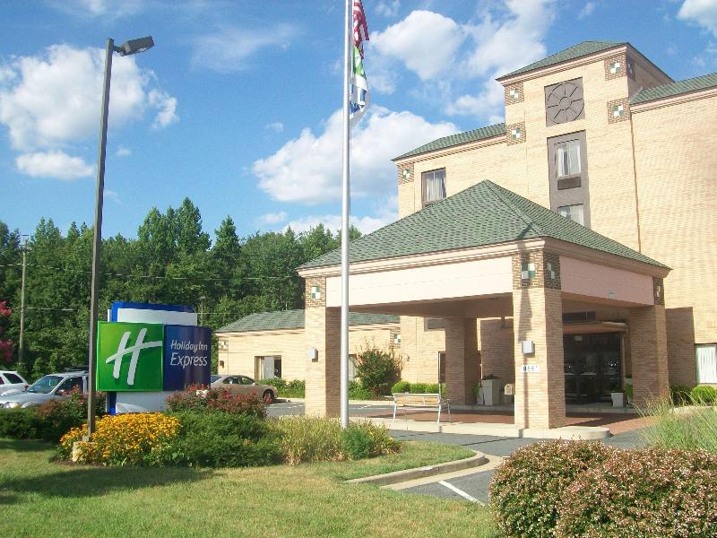 Holiday Inn Express Easton image