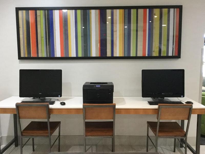 Holiday Inn Express Easton image