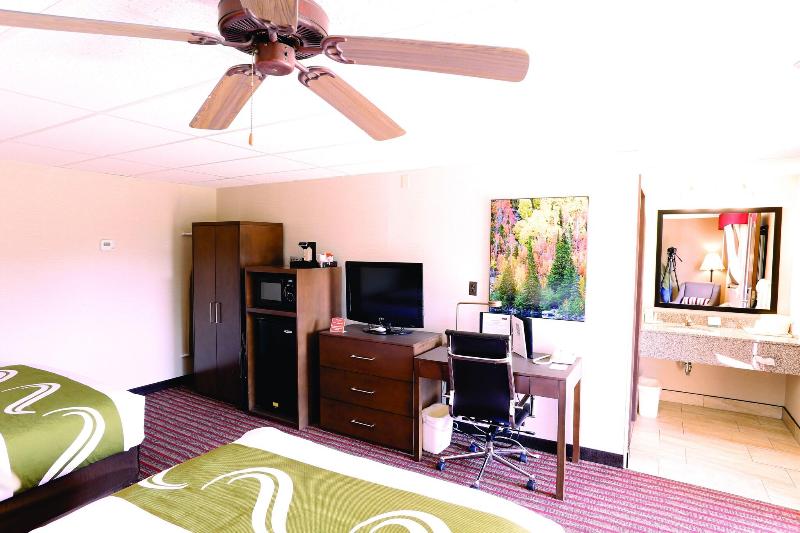 Quality Inn near Rocky Mountain National Park image