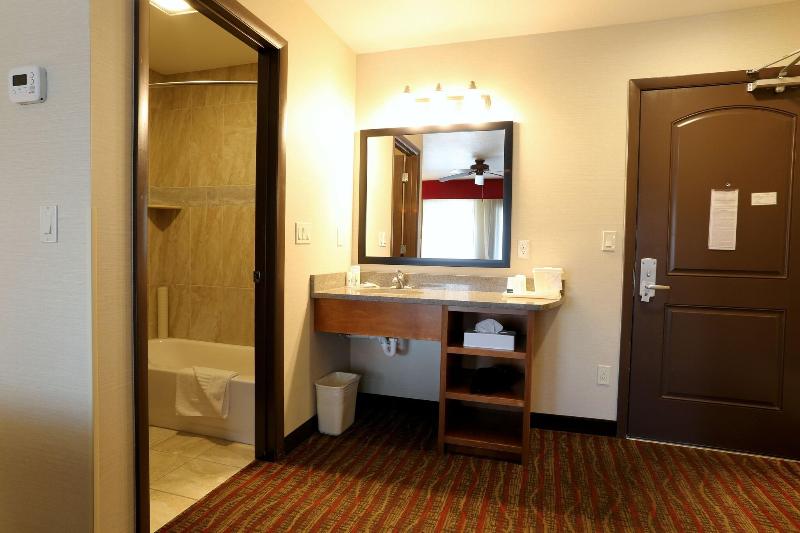Quality Inn near Rocky Mountain National Park image