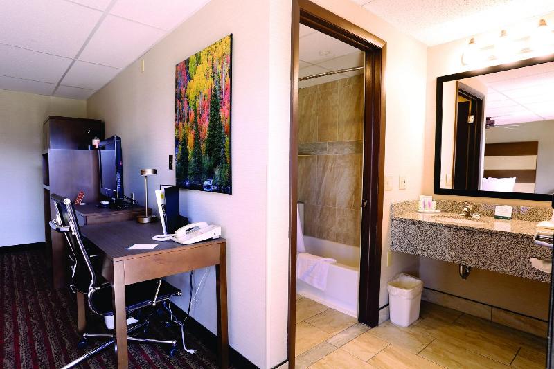 Quality Inn near Rocky Mountain National Park image