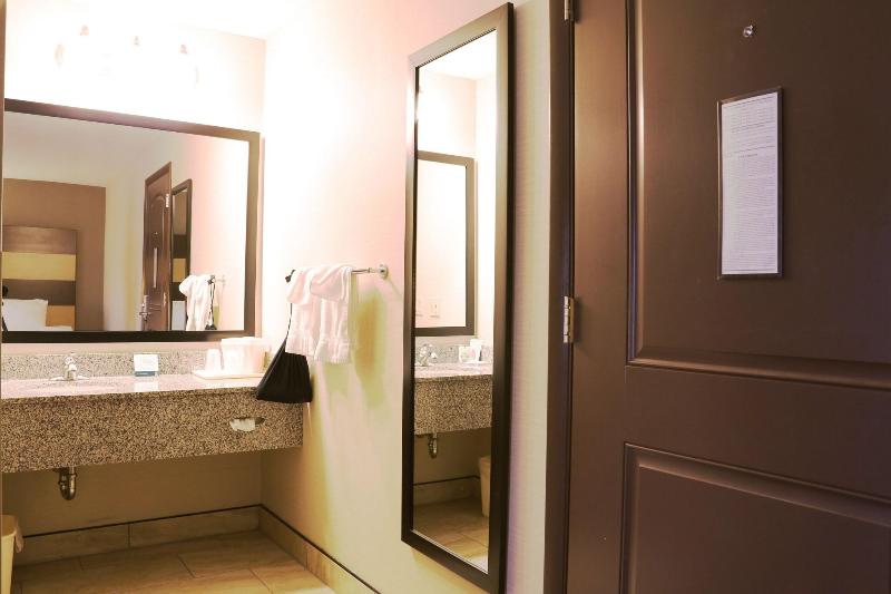 Quality Inn near Rocky Mountain National Park image