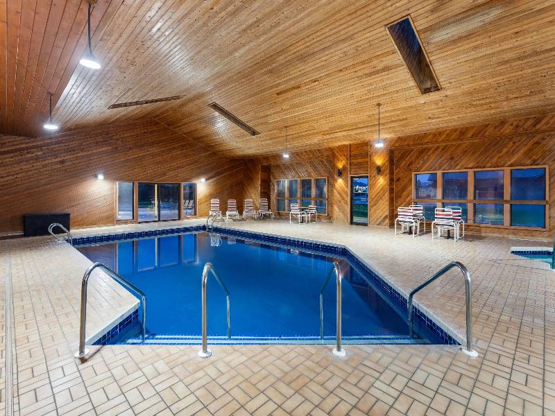 Days Inn By Wyndham Eagle River image