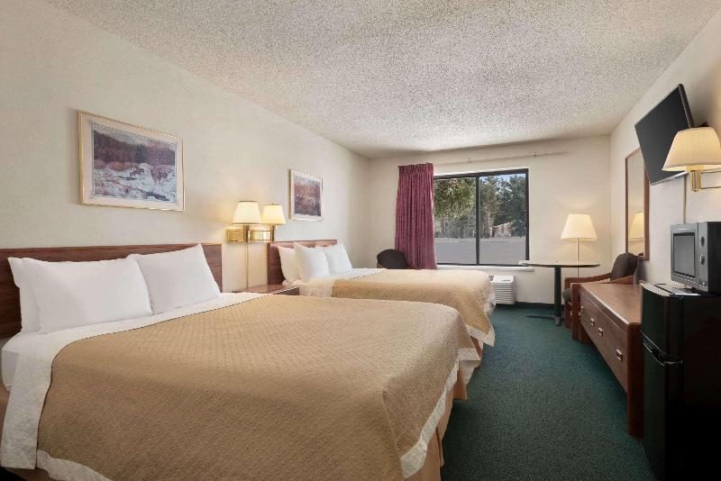 Days Inn By Wyndham Eagle River image