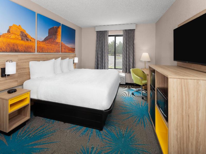 Days Inn By Wyndham Eagle River image