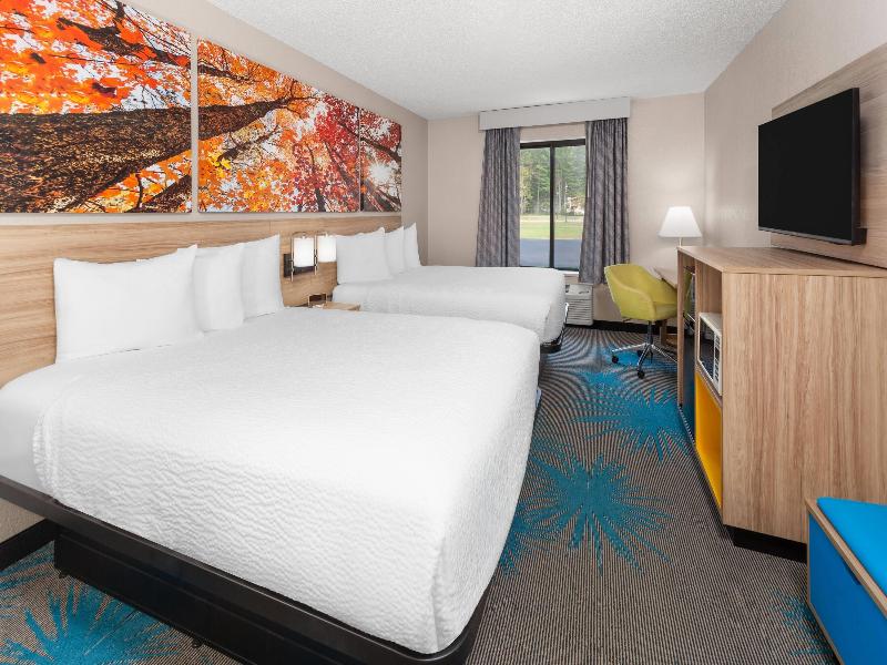 Days Inn By Wyndham Eagle River image