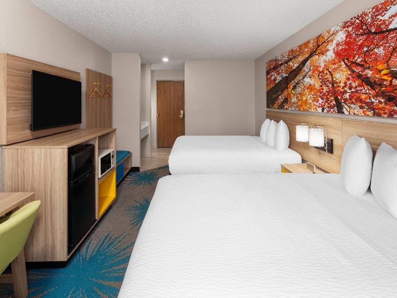 Days Inn By Wyndham Eagle River image