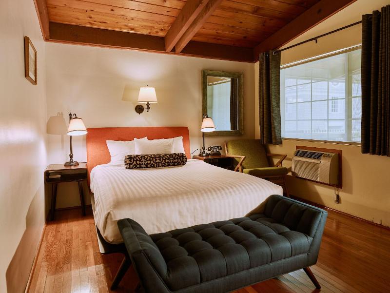 Timbers Motel image