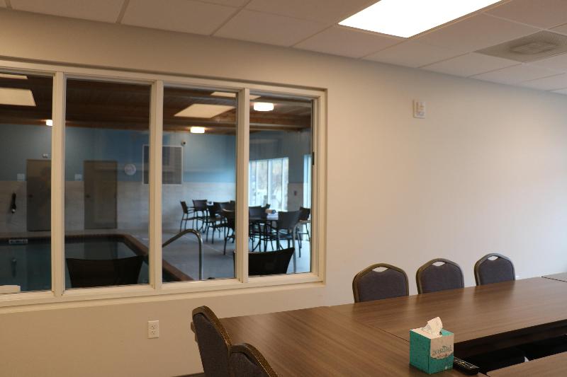 Holiday Inn Express & Suites Marquette image